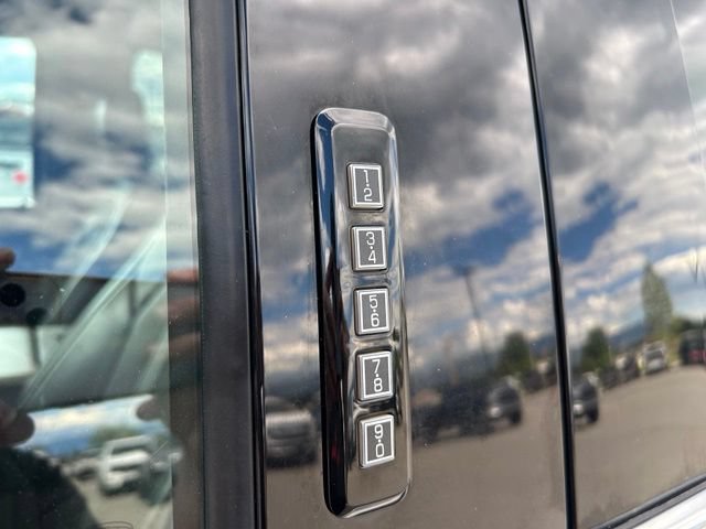 Used 2018 Ford F150 Platinum w/ FX4 Off-Road Package AWD/4WD image 11