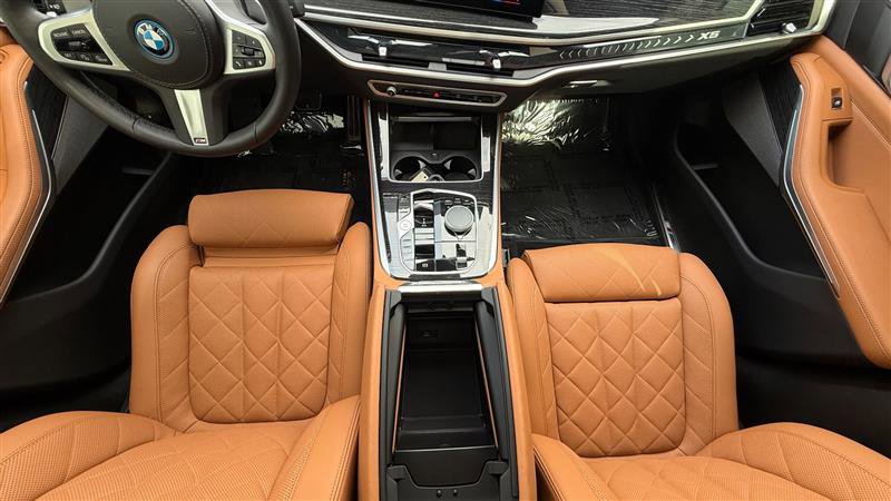 Used 2025 BMW X5 xDrive50e w/ M Sport Package image 30