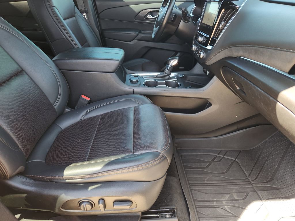 Used 2023 Chevrolet Traverse High Country w/ LPO, Floor Liner Package image 19