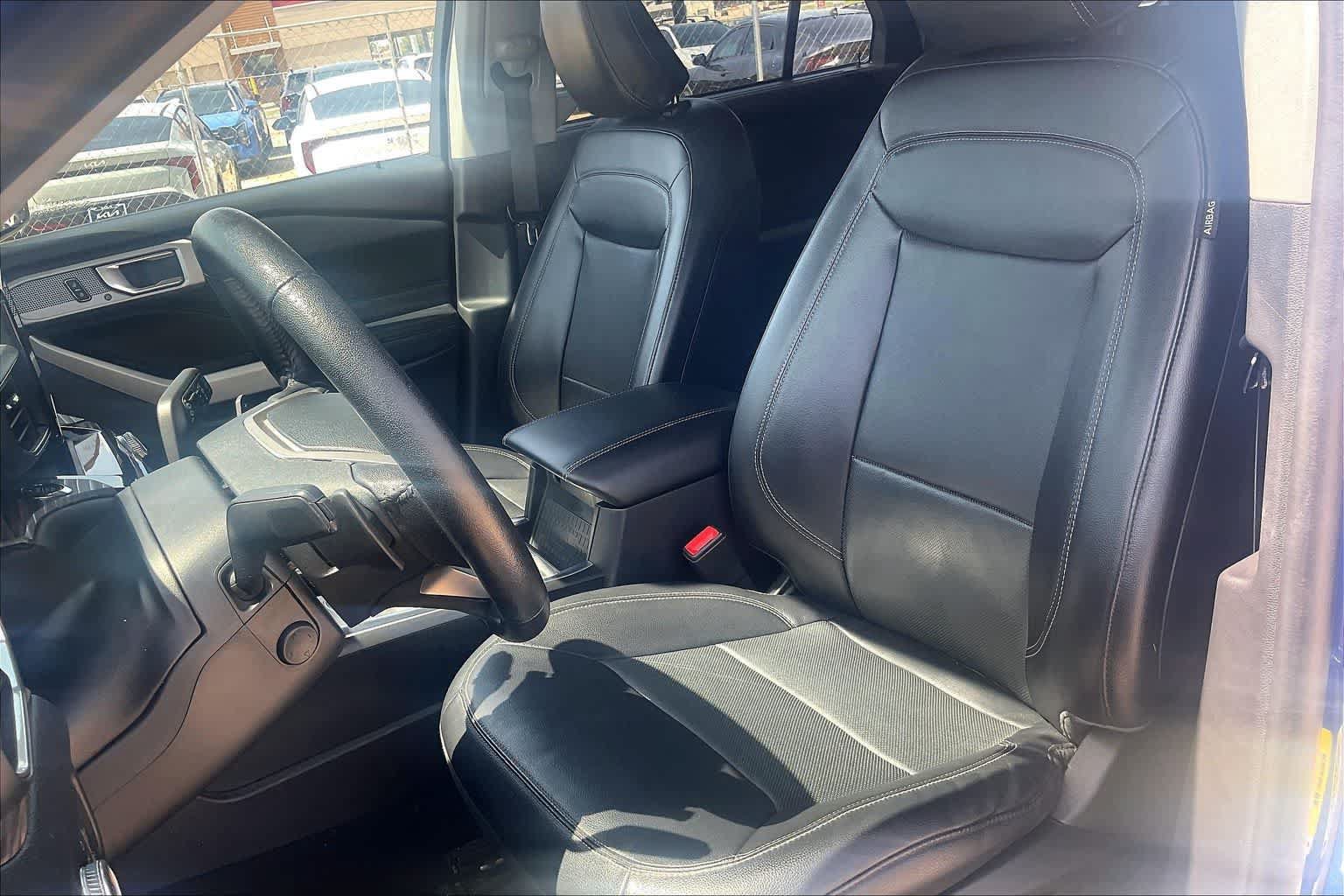 Used 2021 Ford Explorer Limited AWD/4WD image 10