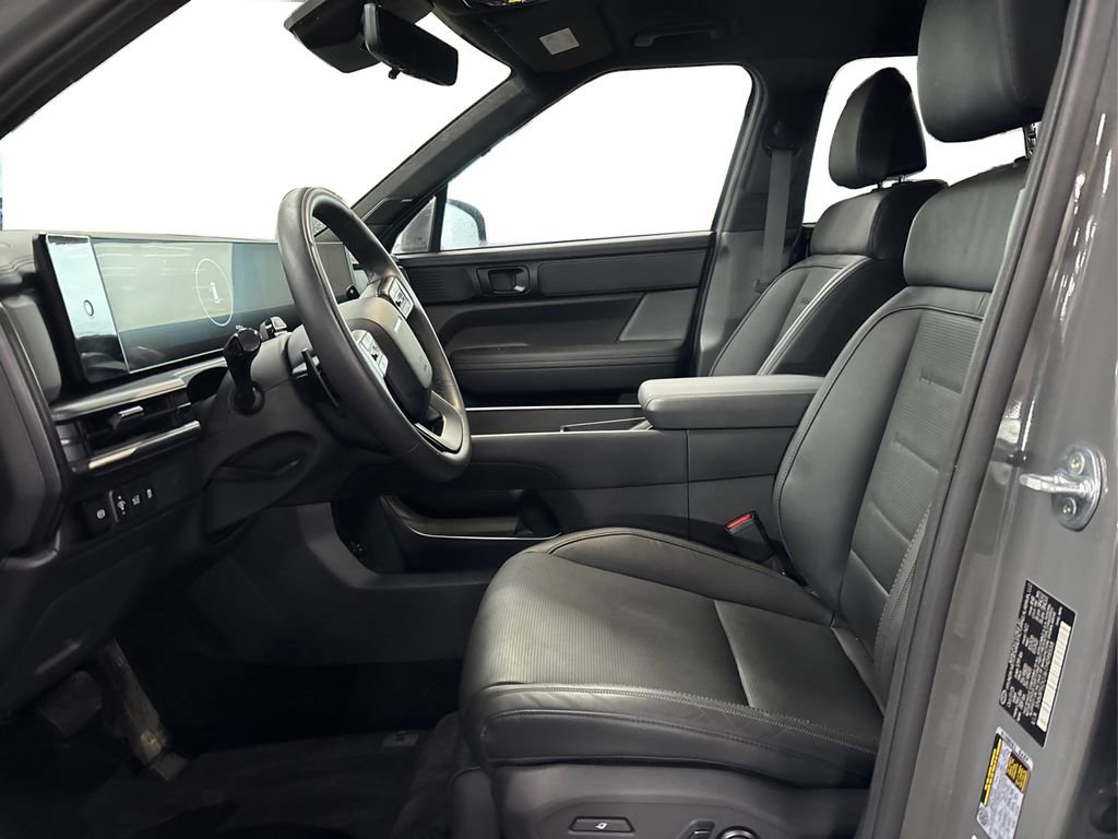 Used 2026 Hyundai Santa Fe Calligraphy image 9