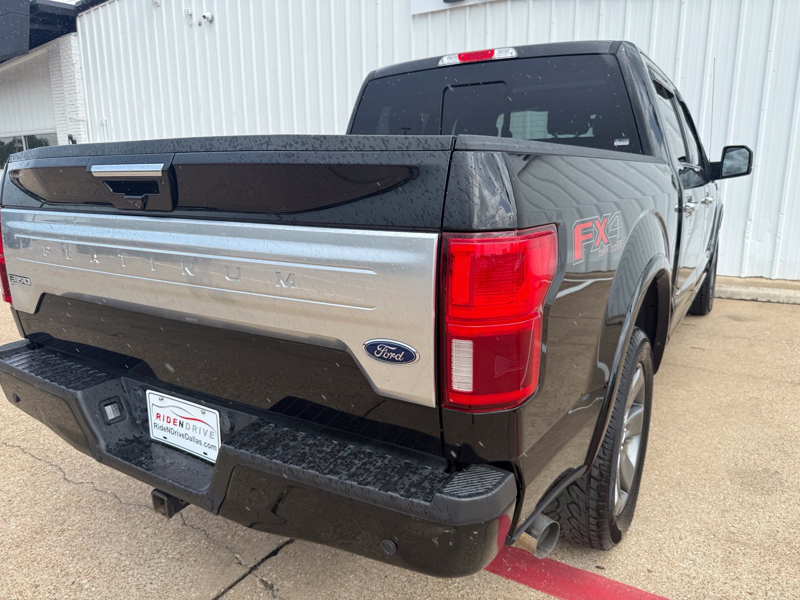Used 2019 Ford F150 Platinum w/ Equipment Group 701A Luxury AWD/4WD image 6