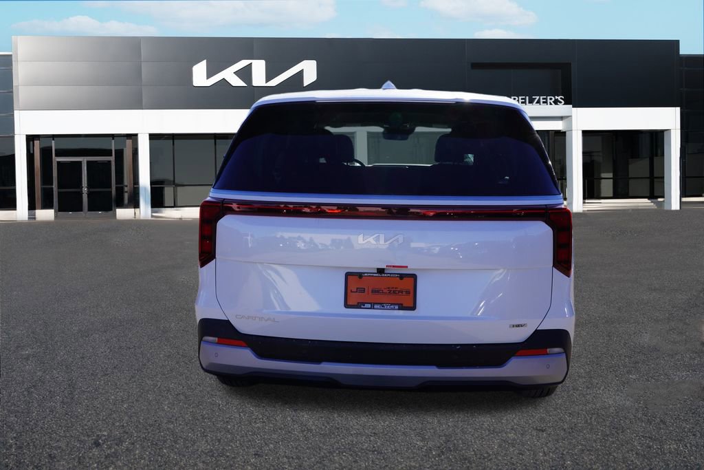 New 2026 Kia Carnival LXS FWD image 4