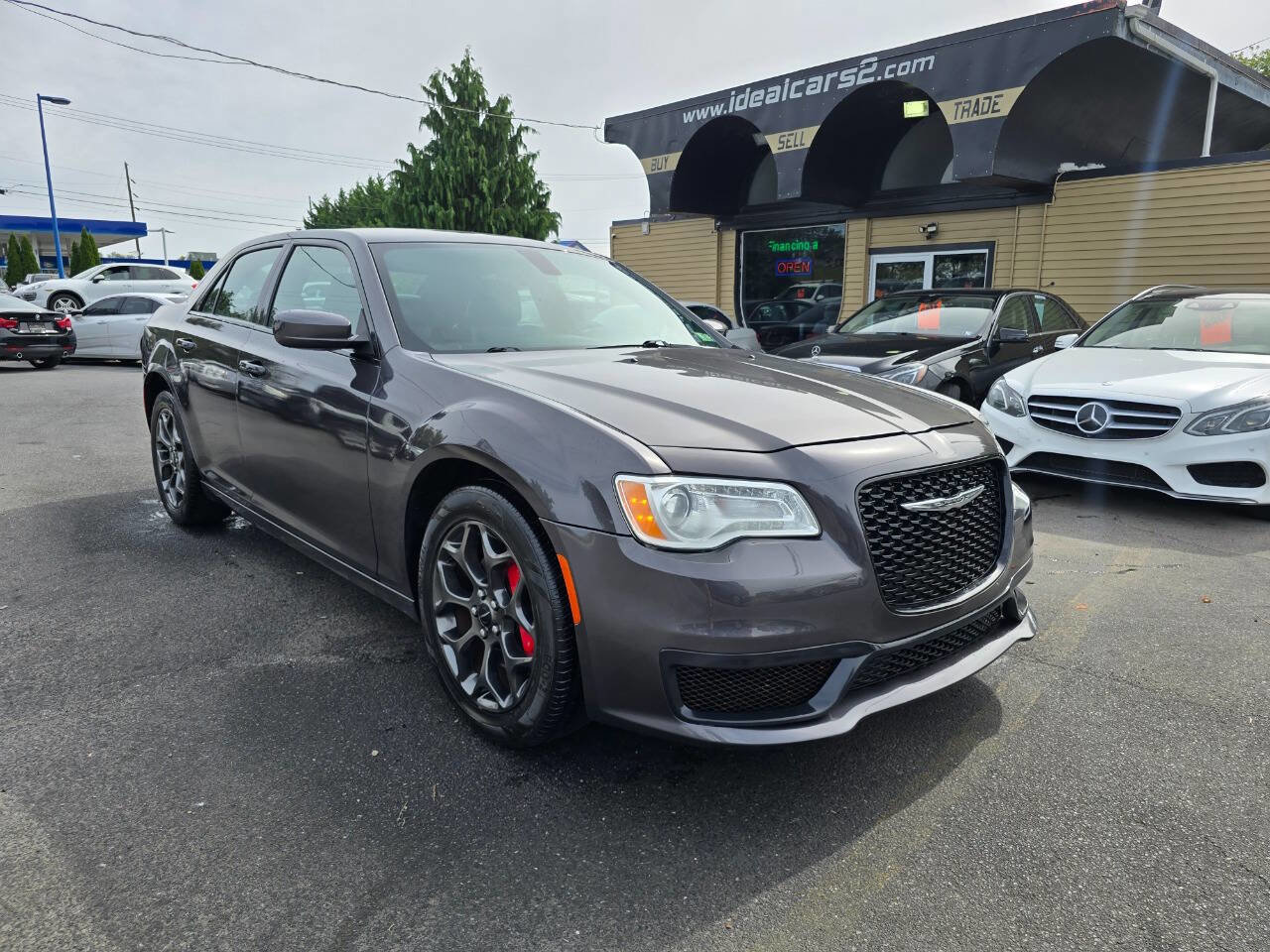 Used 2018 Chrysler 300 S