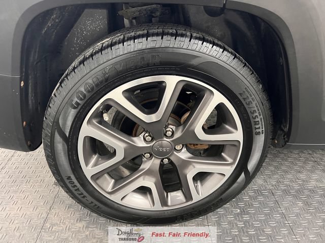 Used 2017 Jeep Renegade Latitude FWD image 18