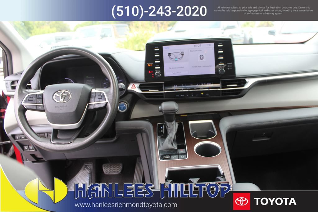 Used 2021 Toyota Sienna LE w/ LE Plus Package FWD image 20