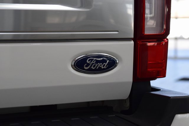 Used 2022 Ford F450 Platinum w/ FX4 Off-Road Package image 23