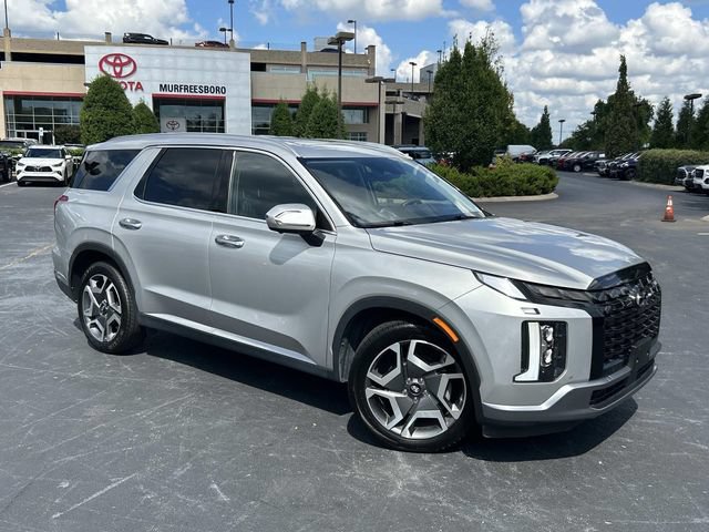 Used 2024 Hyundai Palisade Limited AWD/4WD image 2