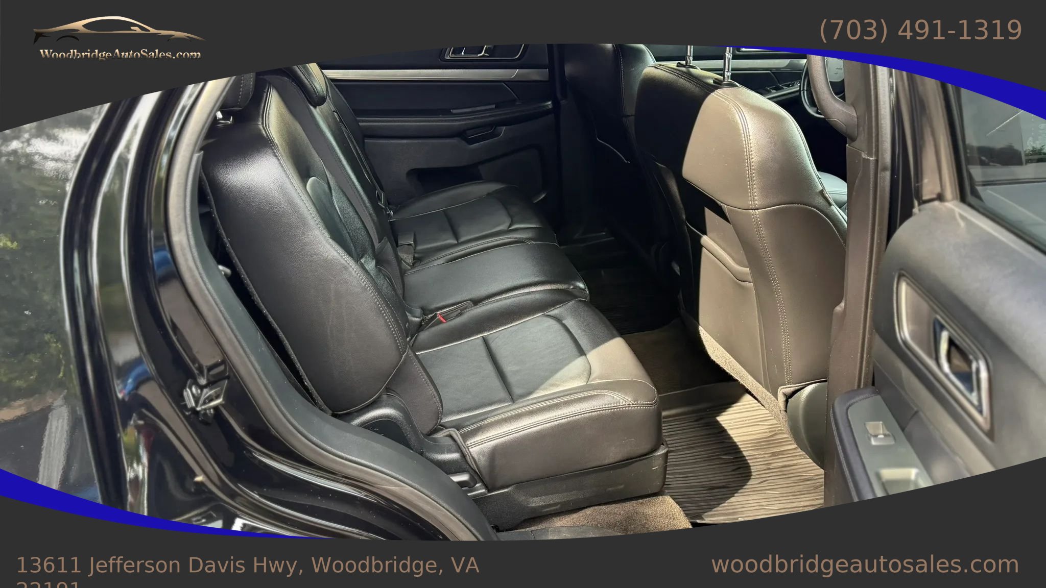 Used 2018 Ford Explorer XLT w/ Equipment Group 202A AWD/4WD image 14