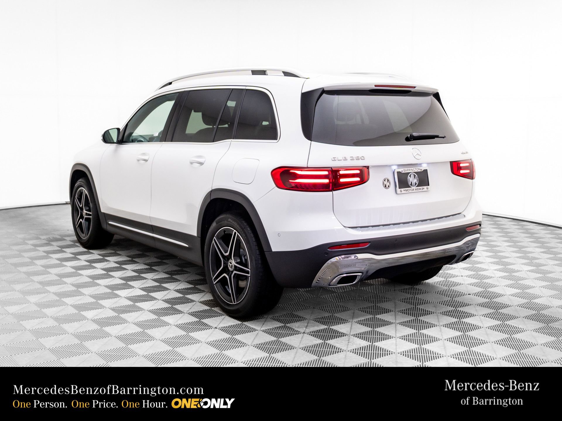 New 2026 Mercedes-Benz GLB 250 4MATIC video 3