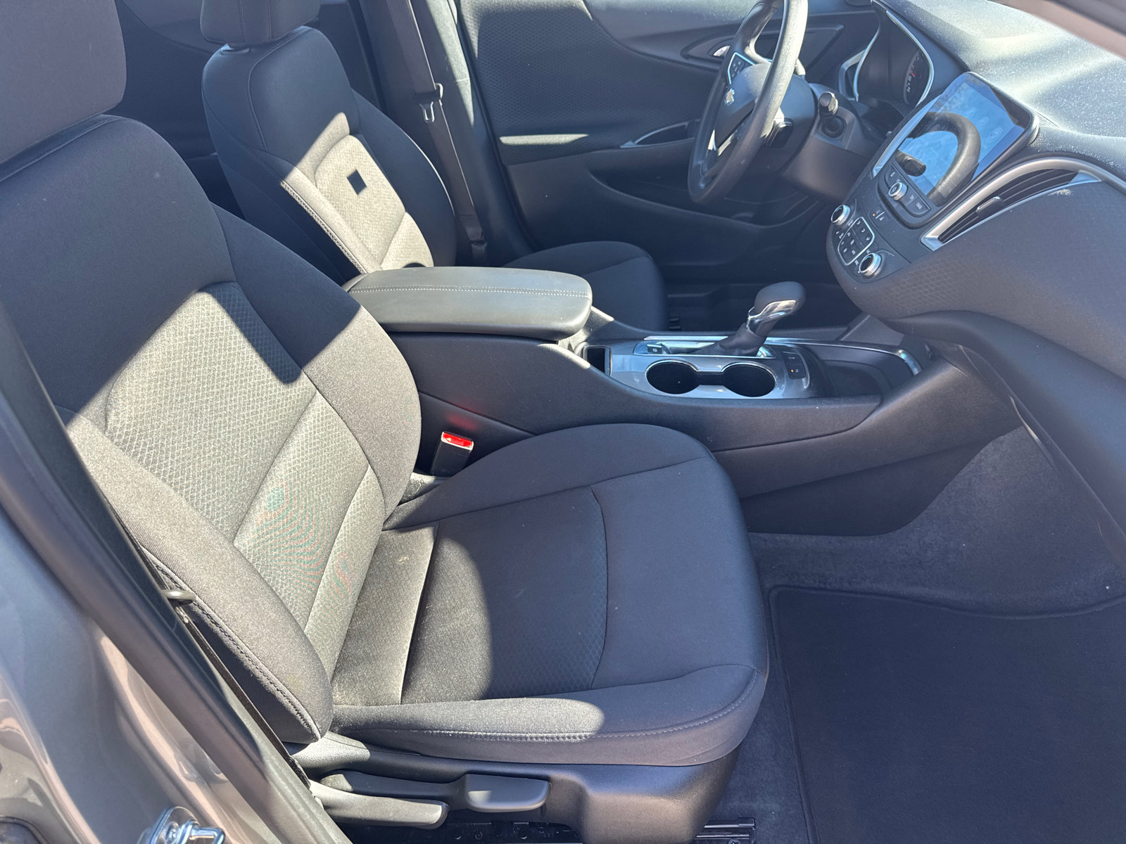 Used 2025 Chevrolet Malibu LT image 13