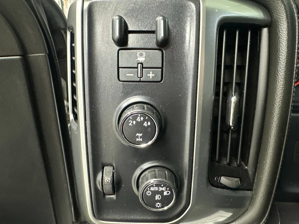 Used 2016 Chevrolet Silverado 2500 LTZ w/ Duramax Plus Package AWD/4WD image 26