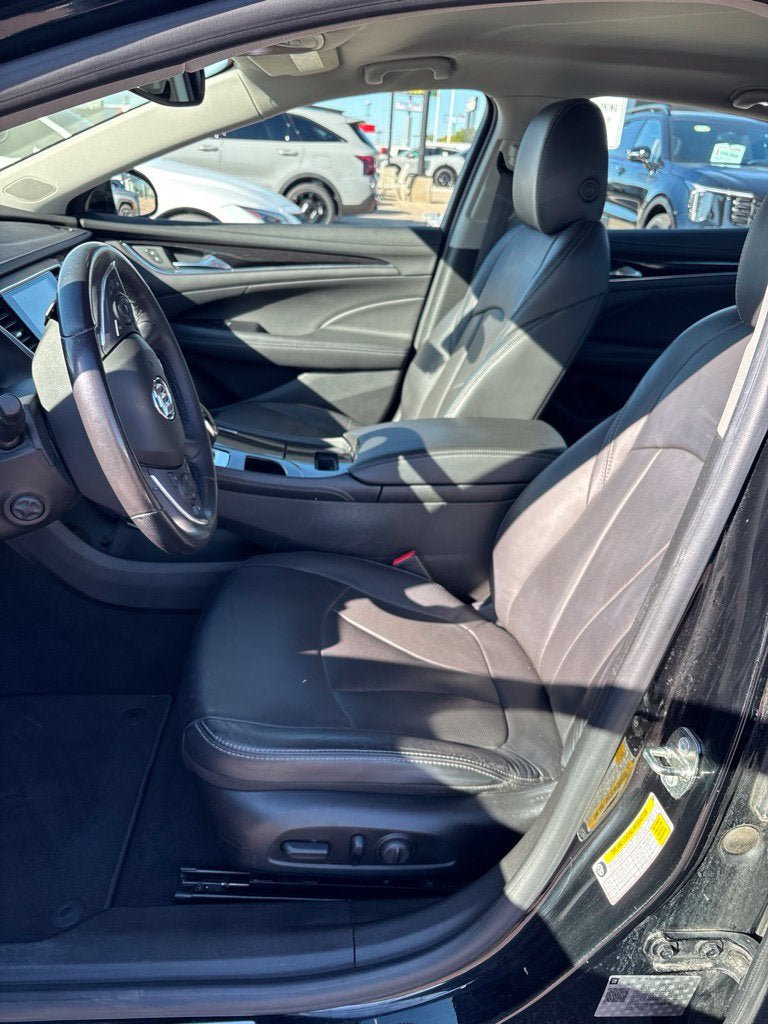 Used 2019 Buick LaCrosse Essence FWD image 13