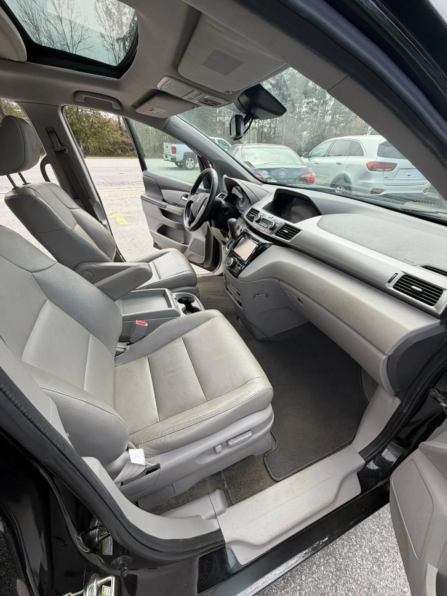 Used 2015 Honda Odyssey EX-L image 11