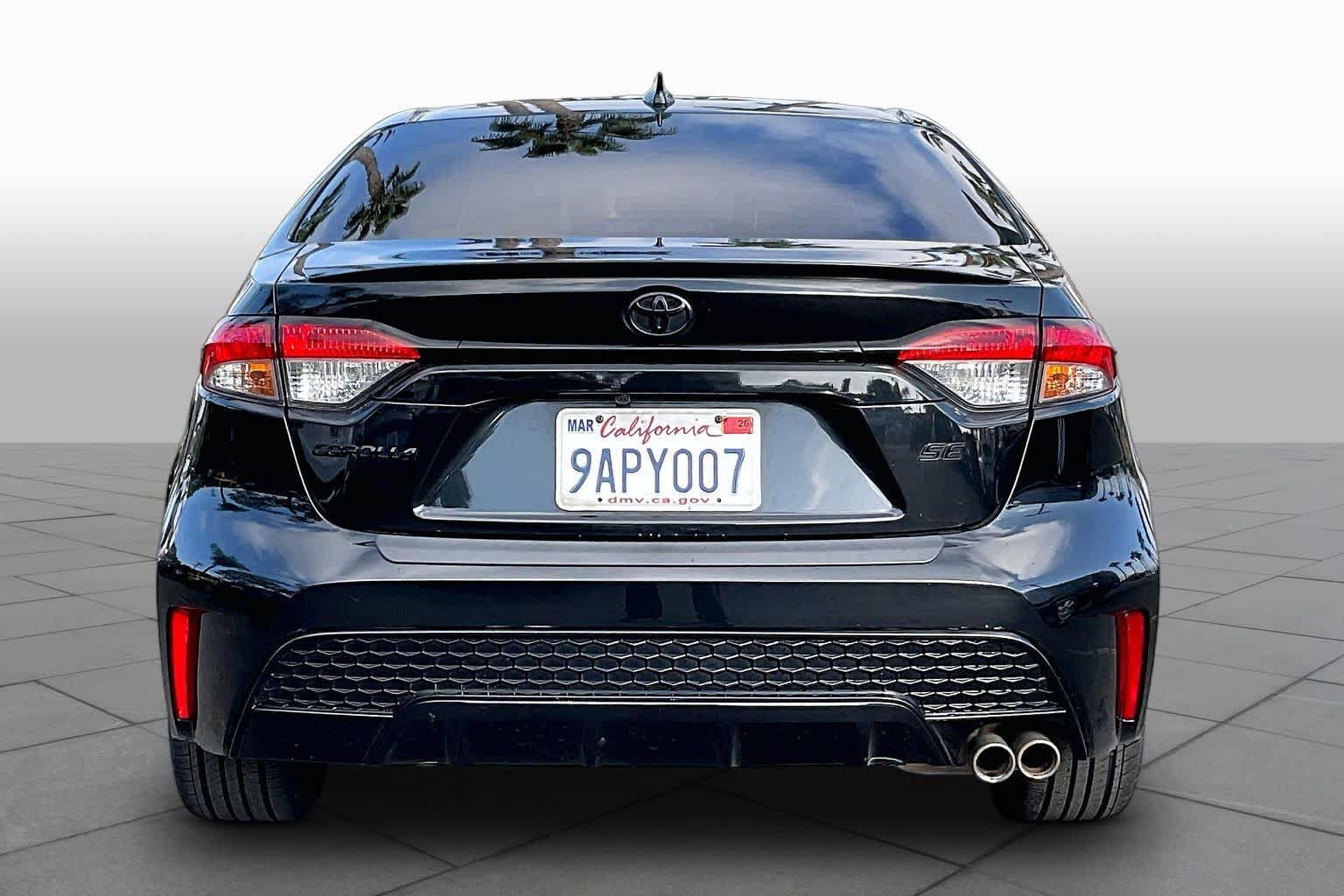Used 2022 Toyota Corolla SE FWD image 4