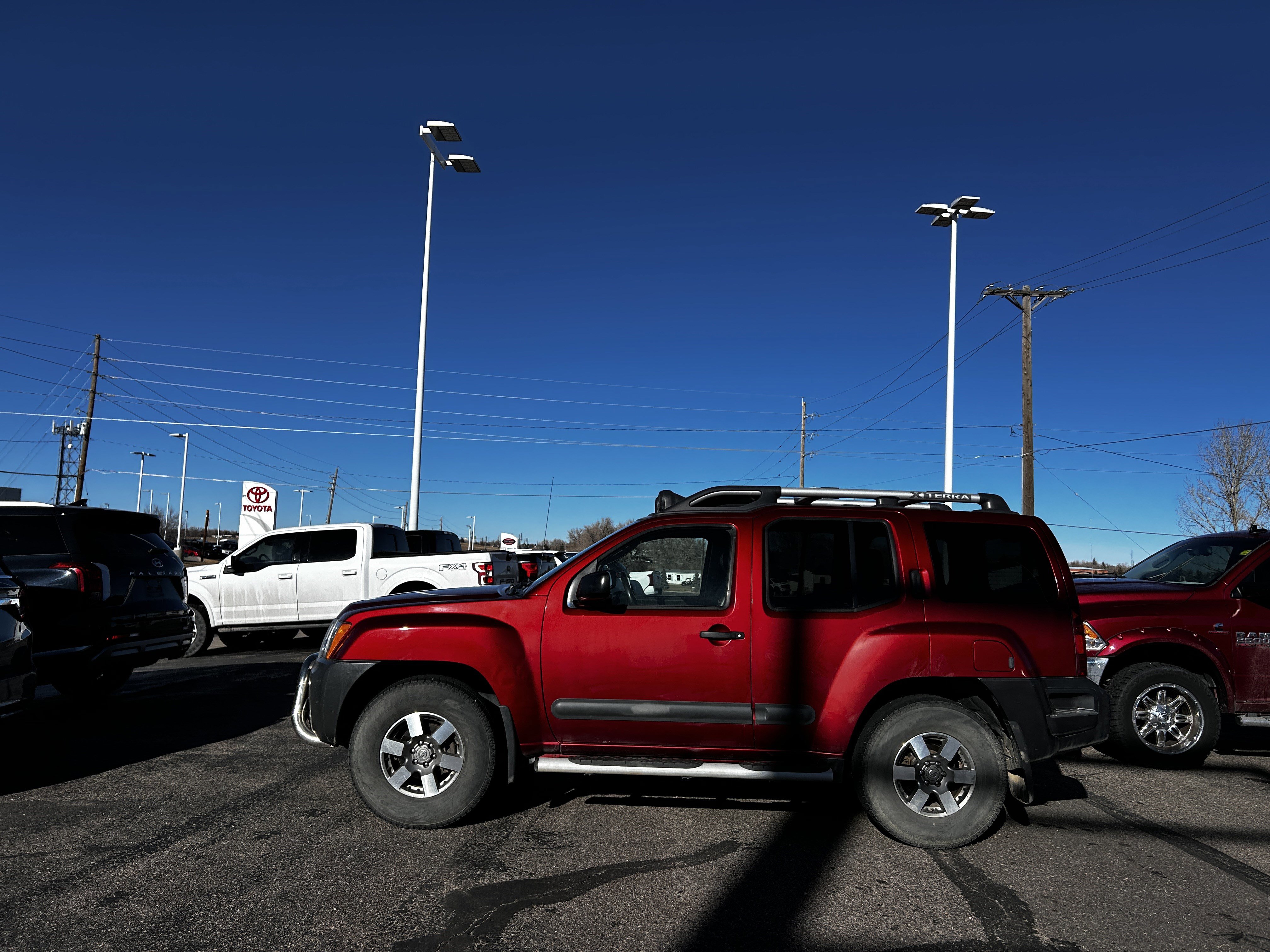 Used 2012 Nissan Xterra PRO-4X w/ Pro-4x Leather Pkg image 2