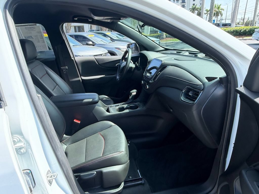 Used 2024 Chevrolet Equinox RS w/ RS Leather Package FWD image 17