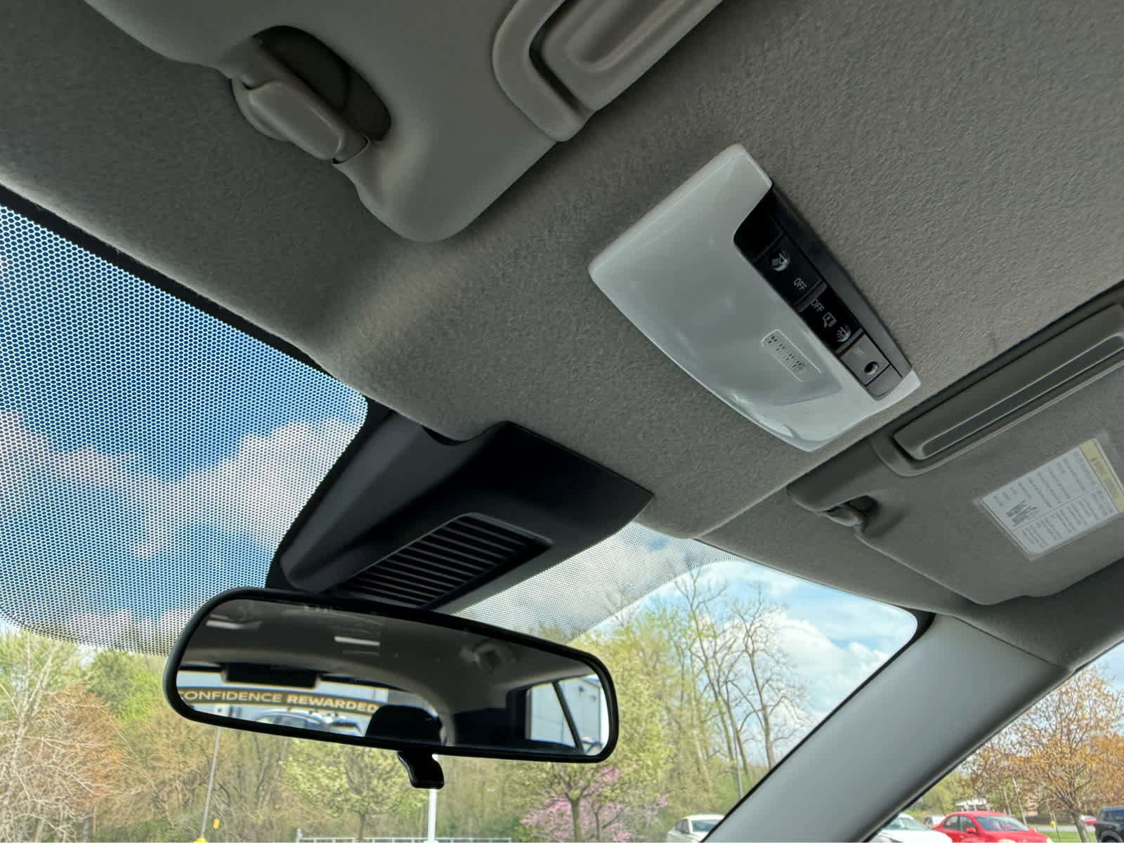 Used 2025 Nissan Kicks Play S FWD image 27