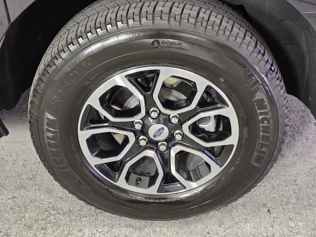 Used 2023 Ford Expedition Max XLT AWD/4WD image 13