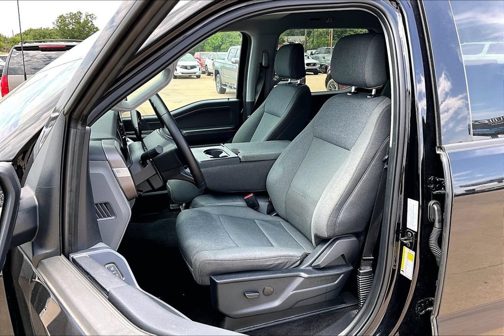 Used 2025 Ford F150 XLT w/ Equipment Group 301A Standard AWD/4WD image 28