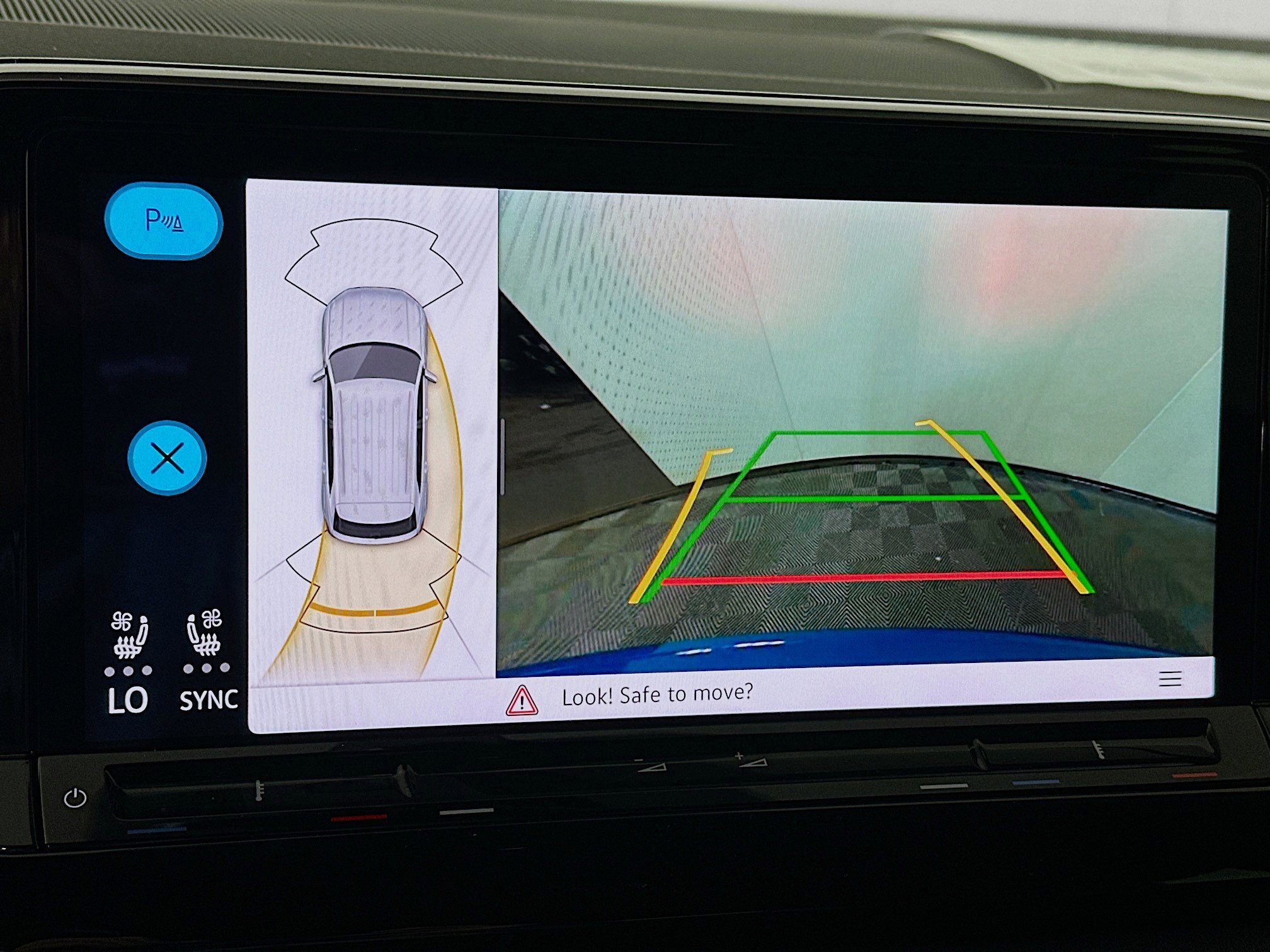 New 2025 Volkswagen Atlas Cross Sport SE image 13
