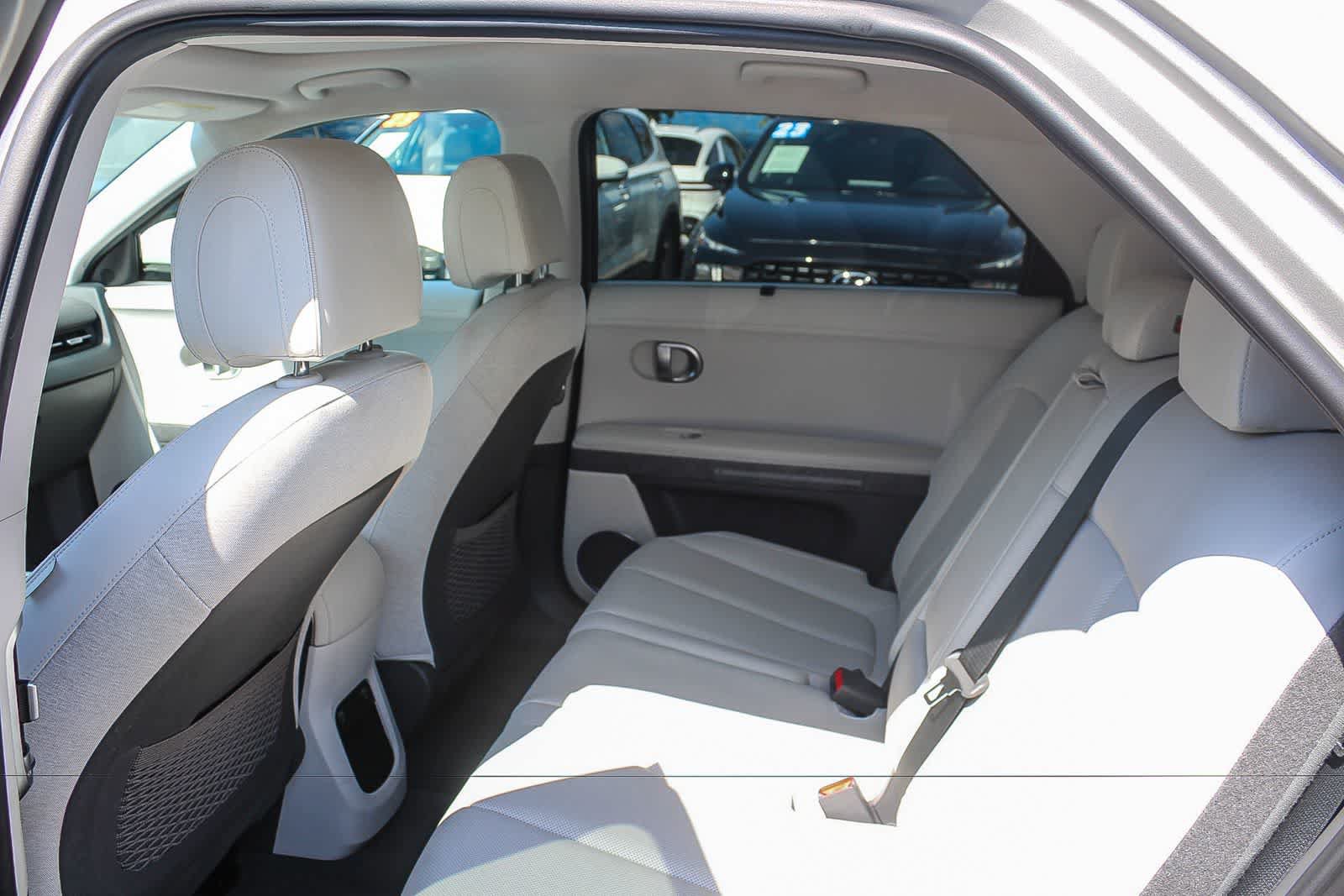 Used 2023 Hyundai Ioniq 5 Limited AWD/4WD image 23