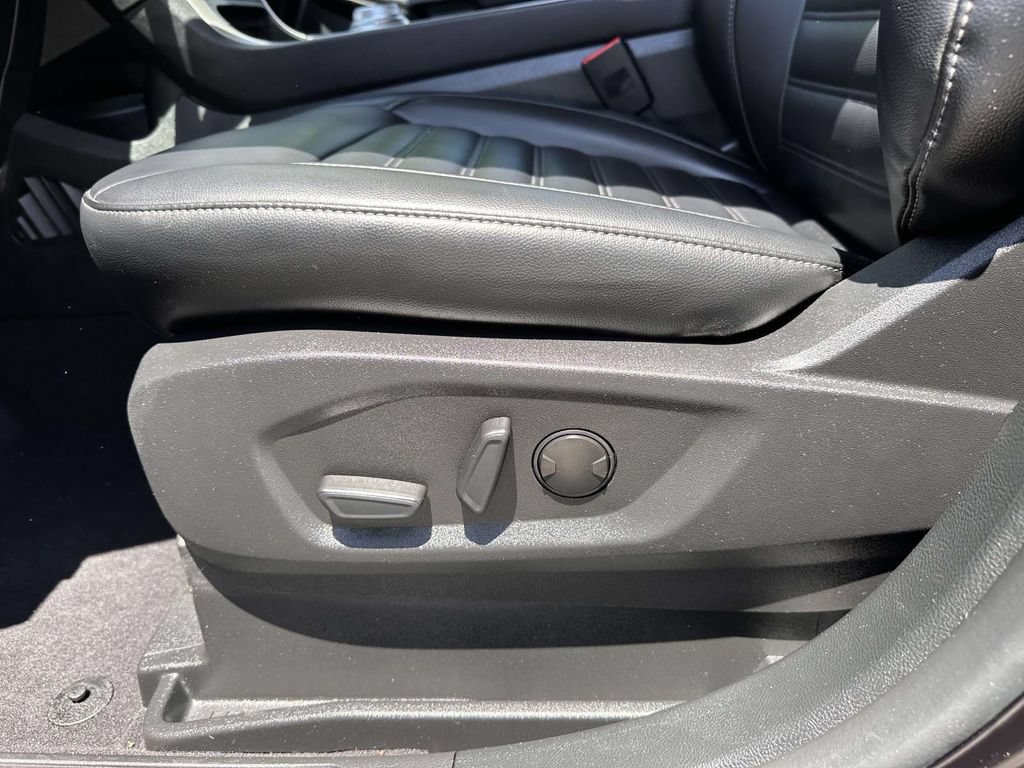 Used 2023 Ford Edge SEL w/ Convenience Package AWD/4WD image 10