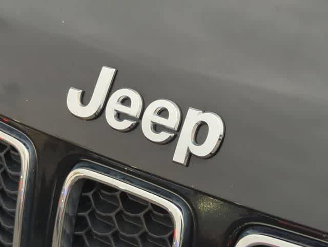 Certified 2018 Jeep Compass Limited w/ Navigation Group AWD/4WD image 12