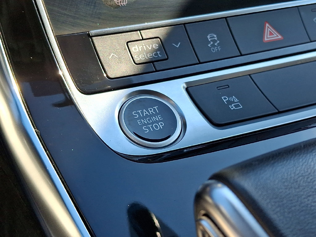 Certified 2023 Audi Q7 2.0T Premium w/ Convenience Package AWD/4WD image 25