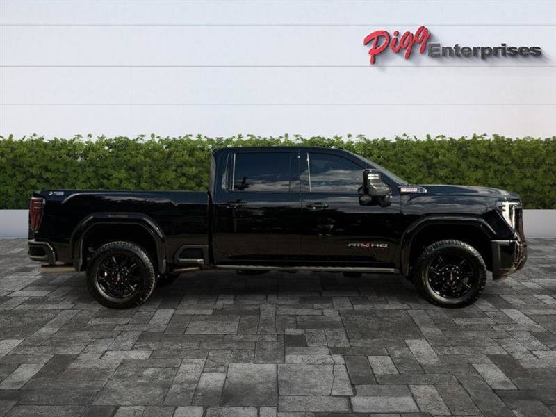 Used 2025 GMC Sierra 2500 AT4 w/ AT4 Premium Plus Package AWD/4WD image 3