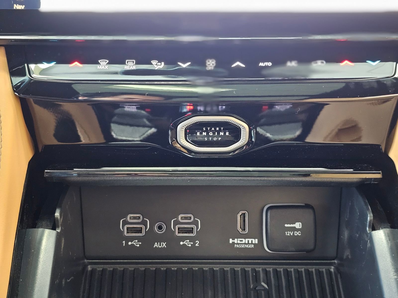 New 2026 Jeep Grand Cherokee Summit image 13