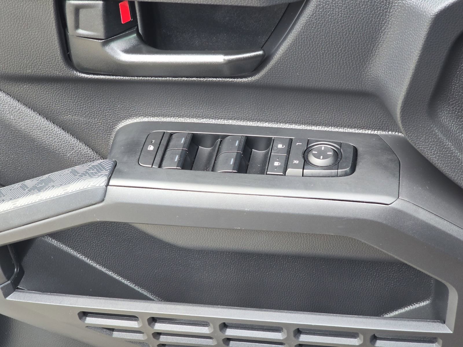 Used 2024 Toyota Tacoma SR5 image 35