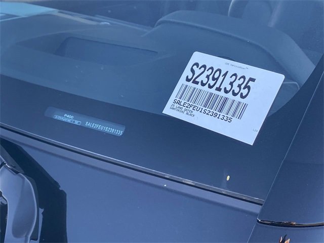 New 2025 Land Rover Defender 130 X-Dynamic SE image 23