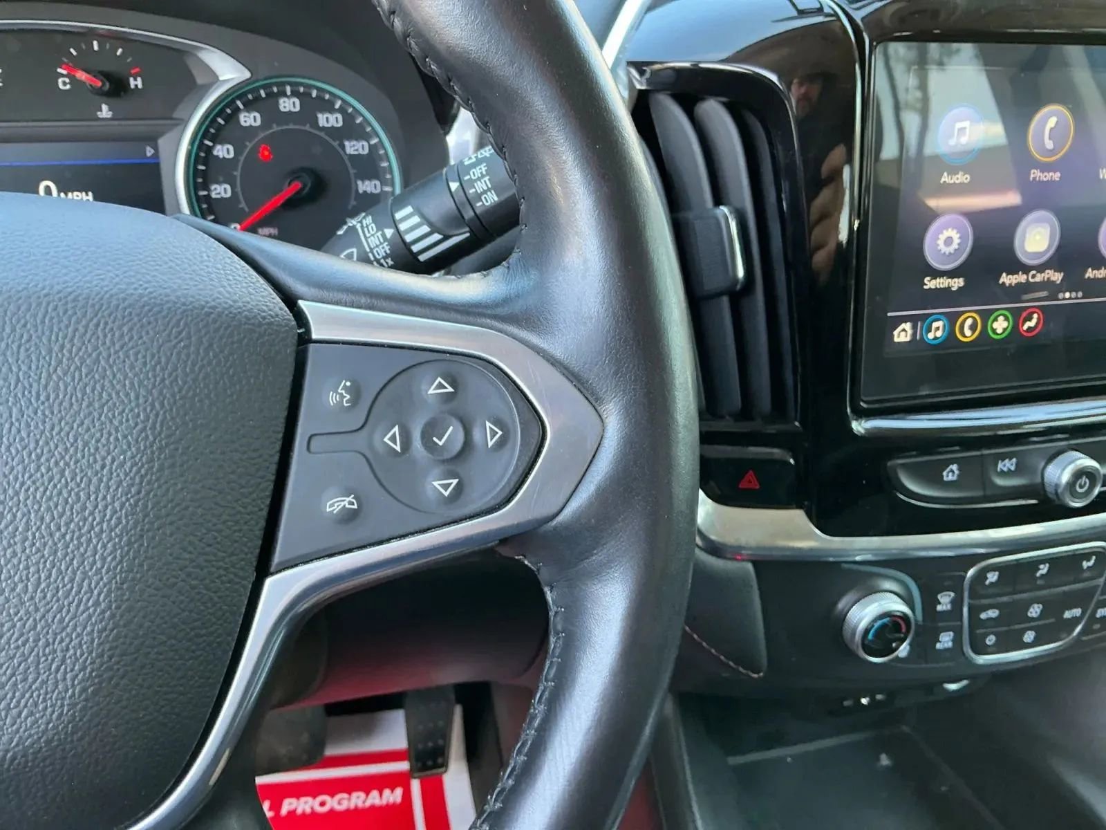 Used 2021 Chevrolet Traverse LT image 29