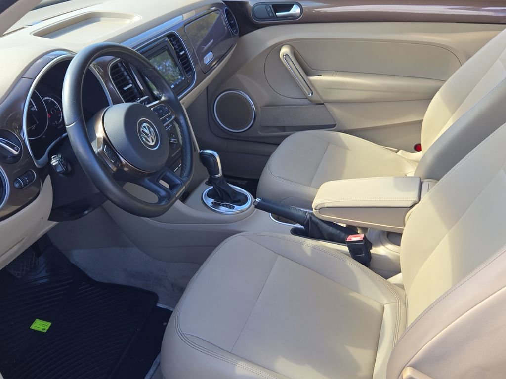 Used 2014 Volkswagen Beetle 1.8T image 9