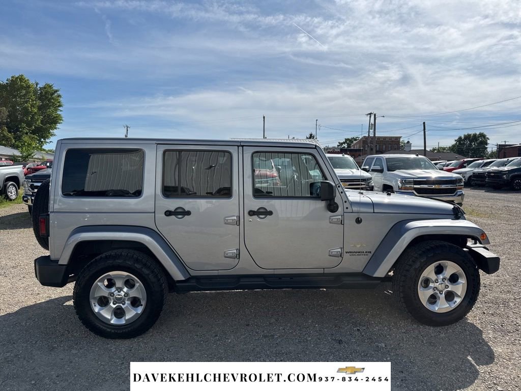 Used 2015 Jeep Wrangler Unlimited Sahara AWD/4WD image 6