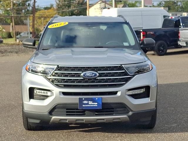 Certified 2022 Ford Explorer XLT w/ Equipment Group 202A image 2