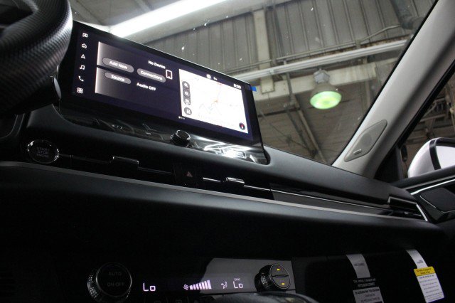 New 2026 Mitsubishi Outlander ES FWD image 12