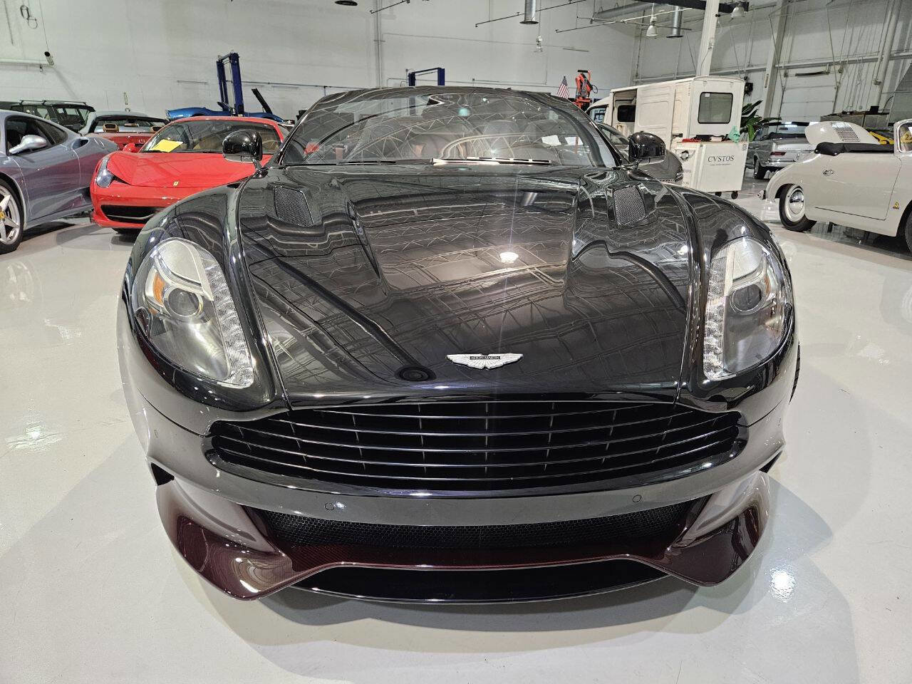 Used 2014 Aston Martin Vanquish Volante image 19