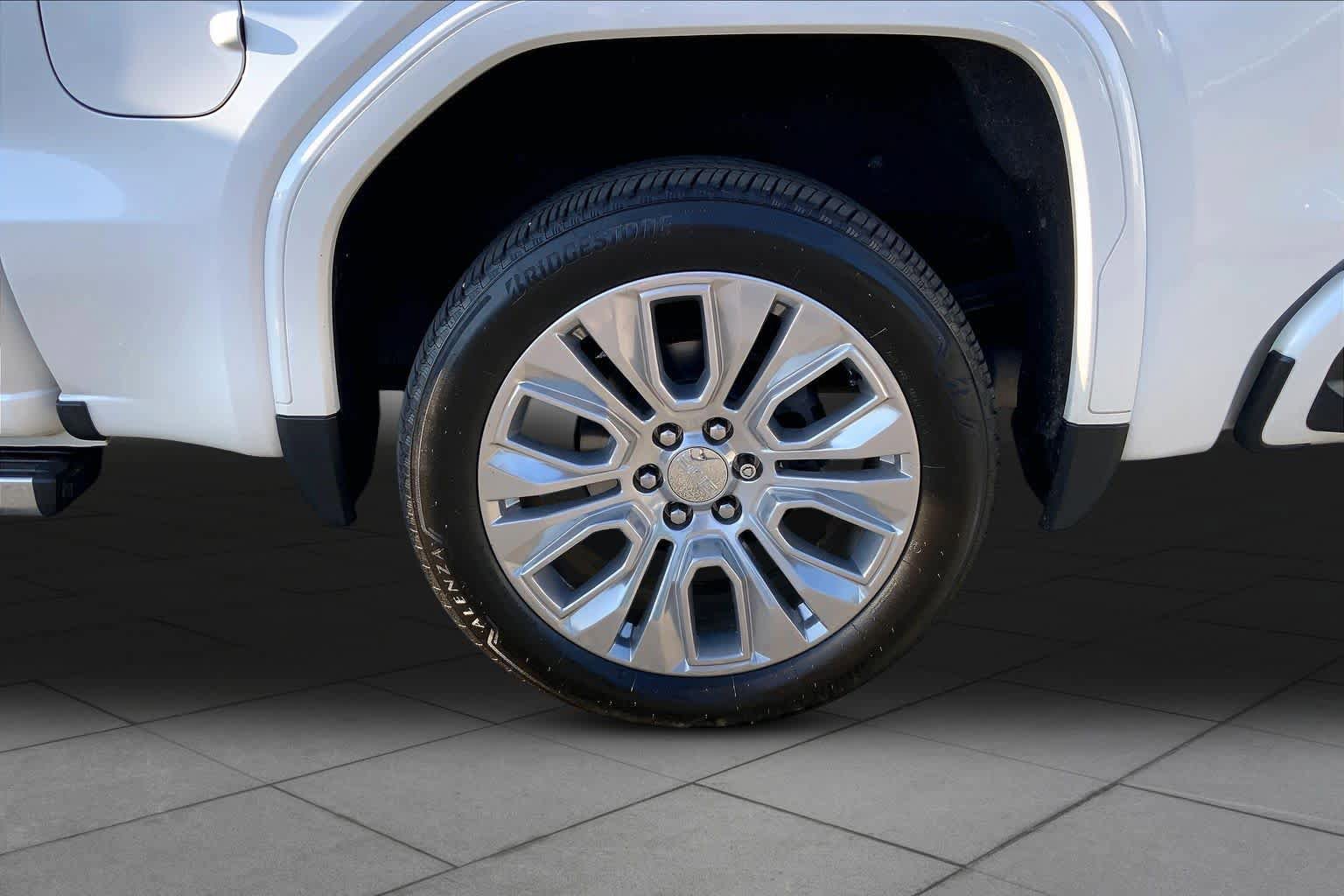 Used 2022 GMC Sierra 1500 Denali w/ Denali Reserve Package AWD/4WD image 11