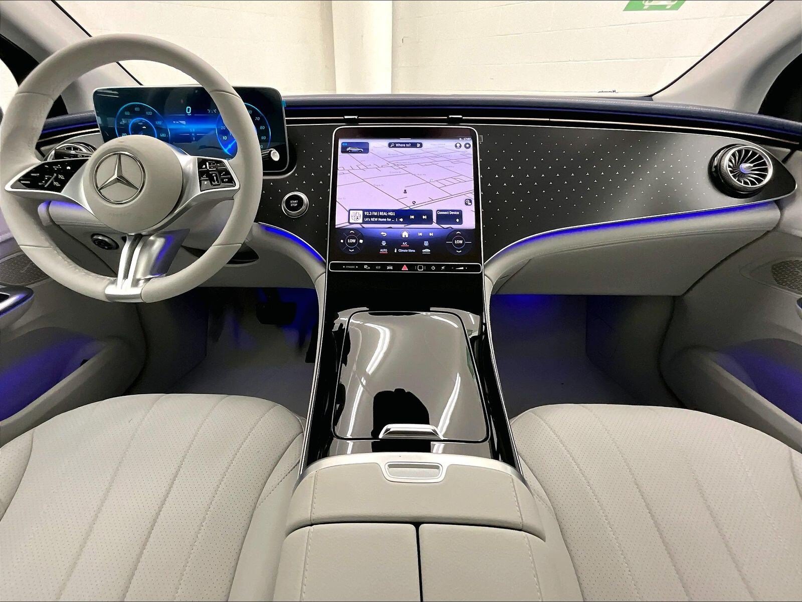 New 2027 Mercedes-Benz EQE 320+ SUV image 4