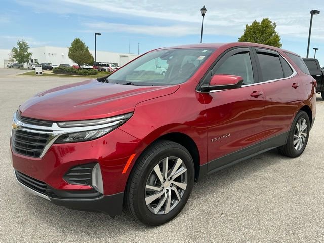 Used 2023 Chevrolet Equinox LT AWD/4WD image 3