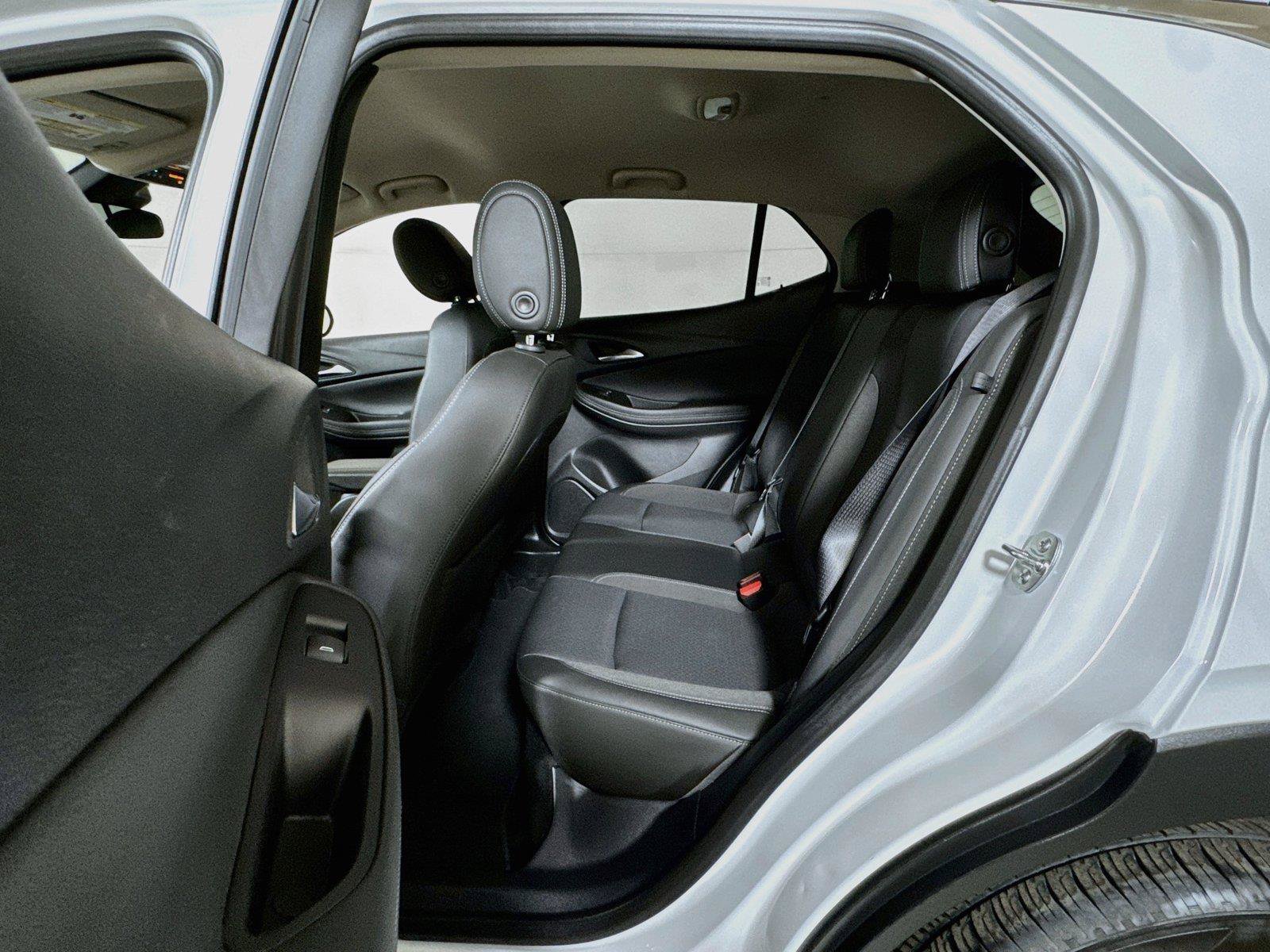 Certified 2025 Buick Encore GX Preferred FWD image 20