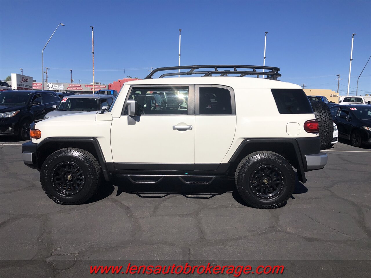 Used 2012 Toyota FJ Cruiser 4WD w/ Upgrade Pkg image 5