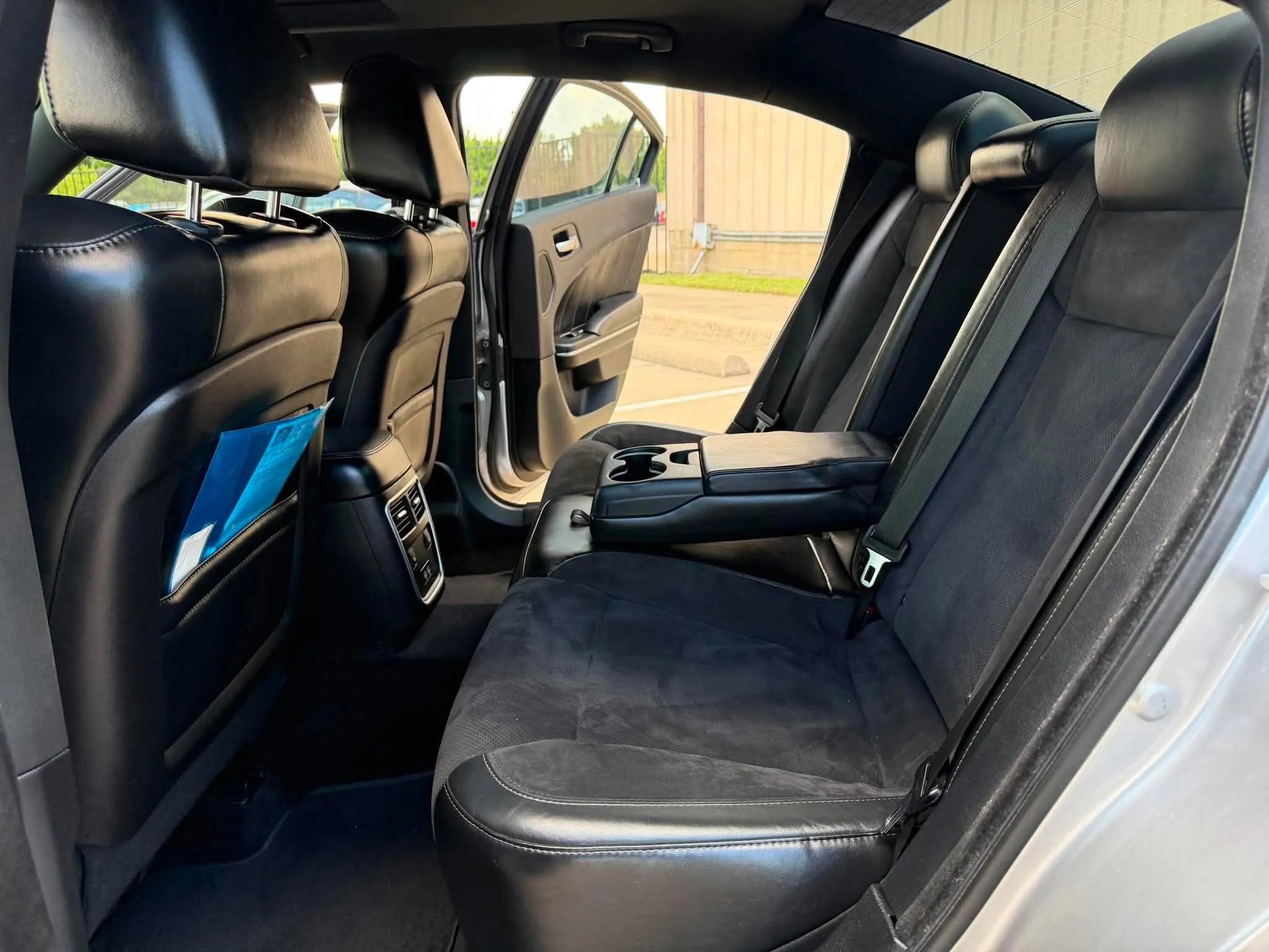 Used 2016 Dodge Charger R/T RWD image 14