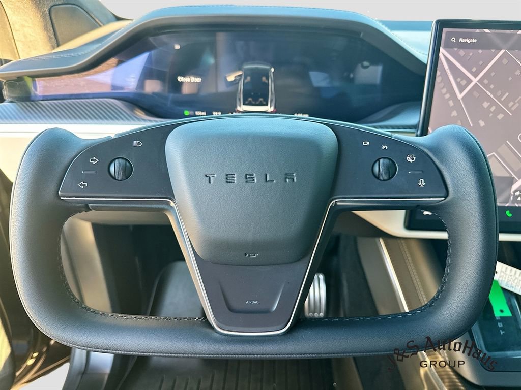 Used 2025 Tesla Model X Plaid image 12