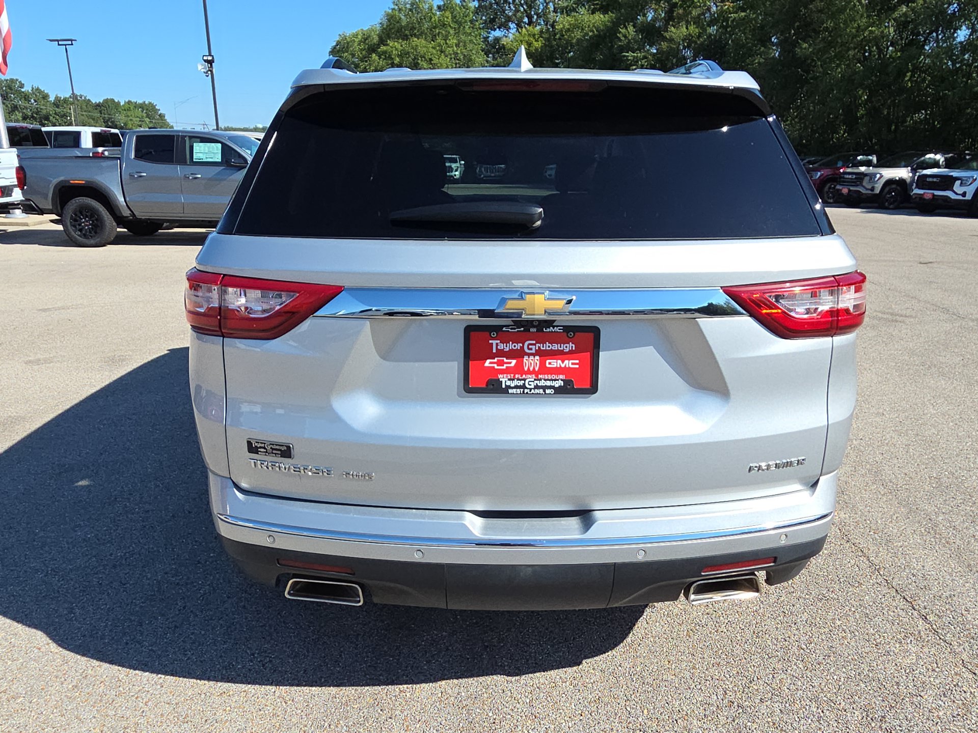 Used 2019 Chevrolet Traverse Premier w/ LPO, Floor Liner Package AWD/4WD image 7