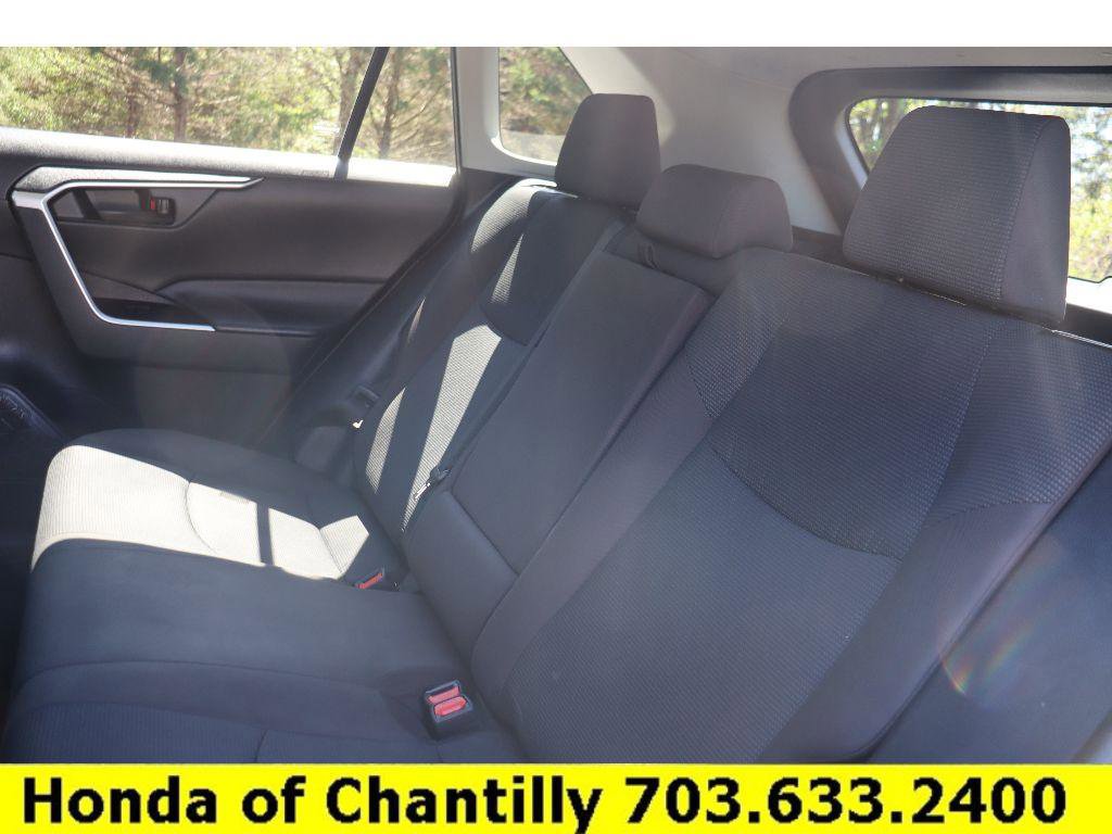 Used 2021 Toyota RAV4 LE image 25