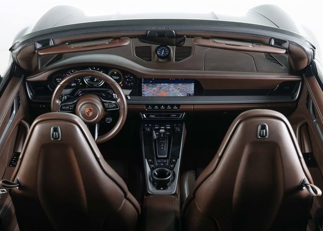 Used 2021 Porsche 911 Carrera S image 19