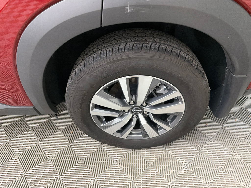 Used 2025 Nissan Pathfinder SL AWD/4WD image 21
